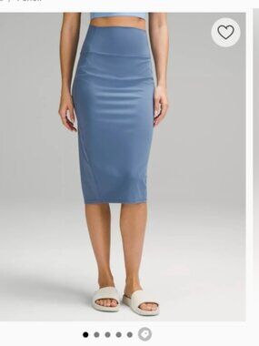 NWOT Lululemon skirt